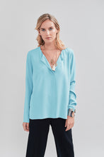 Load image into Gallery viewer, Blouse with front pleat 42 / SAGE