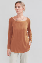 Load image into Gallery viewer, Contrasting fabric t-shirt 40 / NUT