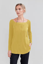 Load image into Gallery viewer, CONTRASTING FABRIC T-SHIRT 46 / MAPLE