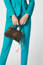 Load image into Gallery viewer, BOXY TOP-HANDLE BAG IN FAUX CROCODILE LEATHER