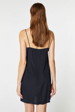 Load image into Gallery viewer, CREPE DE CHINE MIDI DRESS WITH METAL CLIP IN THE MIDDLE