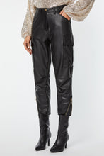 Load image into Gallery viewer, CARGO PANTS IN FAUX LEATHER
