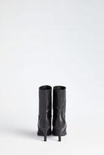 Load image into Gallery viewer, BOOTS WITH ABOVE THE ANKLE WITH A TAPERED TOE AND THIN HEEL