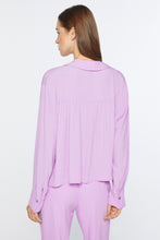 Load image into Gallery viewer, CRÊPE DE CHINE V-NECK BOXY SHIRT