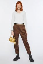 Load image into Gallery viewer, CRÊPE DE CHINE V-NECK TOP