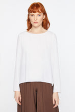 Load image into Gallery viewer, CRÊPE DE CHINE ROUND-NECK TOP