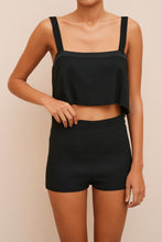 Load image into Gallery viewer, HIGH-WAISTED SHORTS IN STRETCHY VISCOSE CREPE