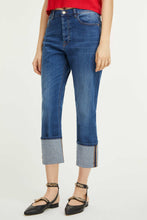 Load image into Gallery viewer, BLUE DENIM ROLLED-CUFF JEANS