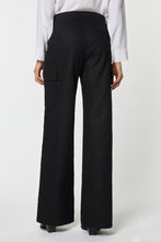 Load image into Gallery viewer, CARGO PANTS IN COTTON GABERDINE WITH BIG SIDE POCKETS