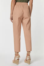 Load image into Gallery viewer, CARROT PANTS IN STRETCHY POPLIN WITH BELT