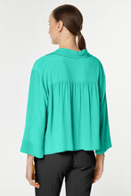 Load image into Gallery viewer, BOXY V-NECK COLLARED SHIRT IN CRÊPE DE CHINE WITH Ÿ SLEEVES