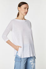 Load image into Gallery viewer, CREW NECK TOP IN LINEN/VISCOSE JERSEY WITH A PLUNGING V-NECK AT THE BACK