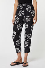 Load image into Gallery viewer, CARROT PANTS IN FLORAL-PRINTED VISCOSE WITH ELASTICATED WAISTBAND