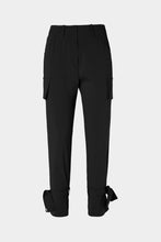 Load image into Gallery viewer, CARGO PANTS IN STRETCHY VISCOSE CREPE WITH ANKLE STRAPS