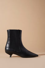 Load image into Gallery viewer, ELASTIC-SIDED LEATHER BOOTS