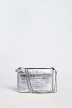 Load image into Gallery viewer, CLUTCH BAG IN FAUX CROCODILE LEATHER WITH GOLD METAL CHAIN