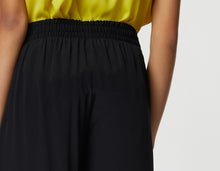 Load image into Gallery viewer, CRÊPE DE CHINE WIDE LEG PANTS