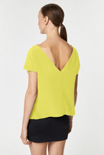 Load image into Gallery viewer, CROPPED T-SHIRT IN CRÊPE DE CHINE
