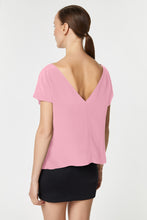 Load image into Gallery viewer, CROPPED T-SHIRT IN CRÊPE DE CHINE
