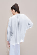 Load image into Gallery viewer, CREPE SHIRT WITH V NECK AND STRAPS
