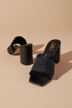 Load image into Gallery viewer, FRINGED RAFFIA SANDALS WITH BLOCK HEELS
