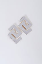 Load image into Gallery viewer, Earrings with CG logo U / SILVER
