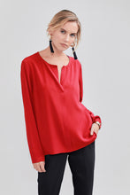 Load image into Gallery viewer, Blouse with front pleat 48 / BERRY
