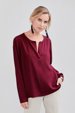Load image into Gallery viewer, Blouse with front pleat 42 / AUBERGINE
