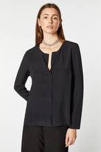 Load image into Gallery viewer, BLOUSE WITH FRONT PLEAT
