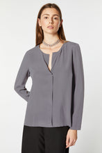 Load image into Gallery viewer, BLOUSE WITH FRONT PLEAT
