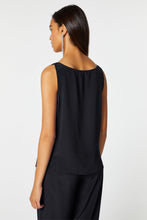 Load image into Gallery viewer, BASIC SLEEVELESS TOP IN CRÊPE DE CHINE
