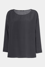 Load image into Gallery viewer, CRÊPE DE CHINE ROUND-NECK TOP
