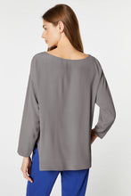 Load image into Gallery viewer, CREW NECK BLOUSE IN CREPE DE CHINE

