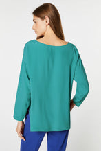 Load image into Gallery viewer, CREW NECK BLOUSE IN CREPE DE CHINE
