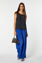 Load image into Gallery viewer, CRÊPE DE CHINE WIDE LEG PANTS
