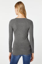 Load image into Gallery viewer, BASIC V-NECK TOP IN STRETCHY VISCOSE JERSEY

