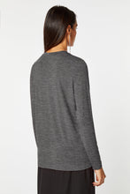 Load image into Gallery viewer, BASIC CREW-NECK TOP IN STRETCHY VISCOSE JERSEY
