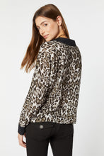 Load image into Gallery viewer, ANIMAL PRINT SHIRT WITH GOLD BUTTONS
