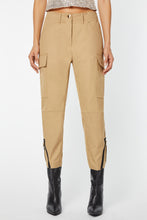 Load image into Gallery viewer, CARGO PANTS WITH GOLDEN DETAILS
