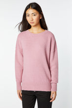Load image into Gallery viewer, CHUNKY KNIT CREW-NECK SWEATER
