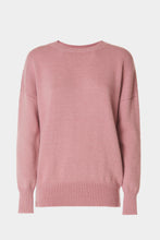 Load image into Gallery viewer, CHUNKY KNIT CREW-NECK SWEATER
