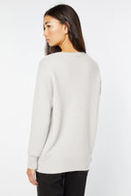 Load image into Gallery viewer, CHUNKY KNIT CREW-NECK SWEATER
