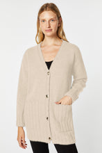 Load image into Gallery viewer, BIG OVERSIZE CARDIGAN IN CHUNKY CASHMERE
