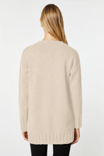 Load image into Gallery viewer, BIG OVERSIZE CARDIGAN IN CHUNKY CASHMERE
