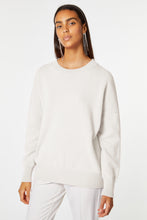 Load image into Gallery viewer, BOXY CREW-NECK JUMPER IN CHUNKY CASHMERE
