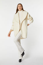 Load image into Gallery viewer, CHUNKY CASHMERE KNIT TURTLENECK SWEATER
