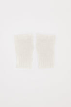 Load image into Gallery viewer, FINGERLESS GLOVES IN CHUNKY CASHMERE
