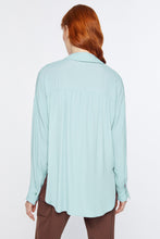Load image into Gallery viewer, CRÊPE DE CHINE V-NECK LOOSE SHIRT
