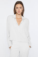 Load image into Gallery viewer, CRÊPE DE CHINE V-NECK BOXY SHIRT

