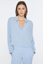 Load image into Gallery viewer, CRÊPE DE CHINE V-NECK BOXY SHIRT
